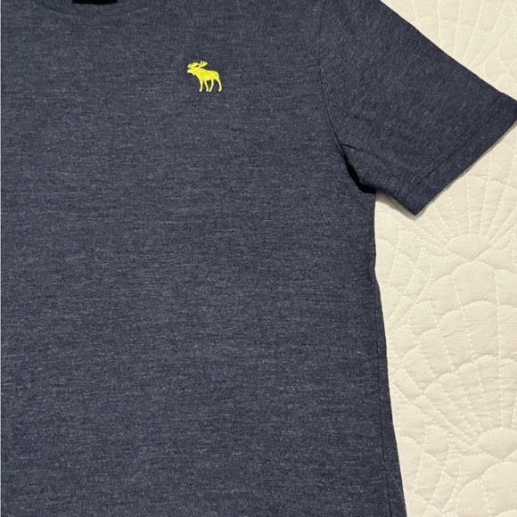 Abercrombie Kids TShirt - Size S (10) - Picture 4 of 14